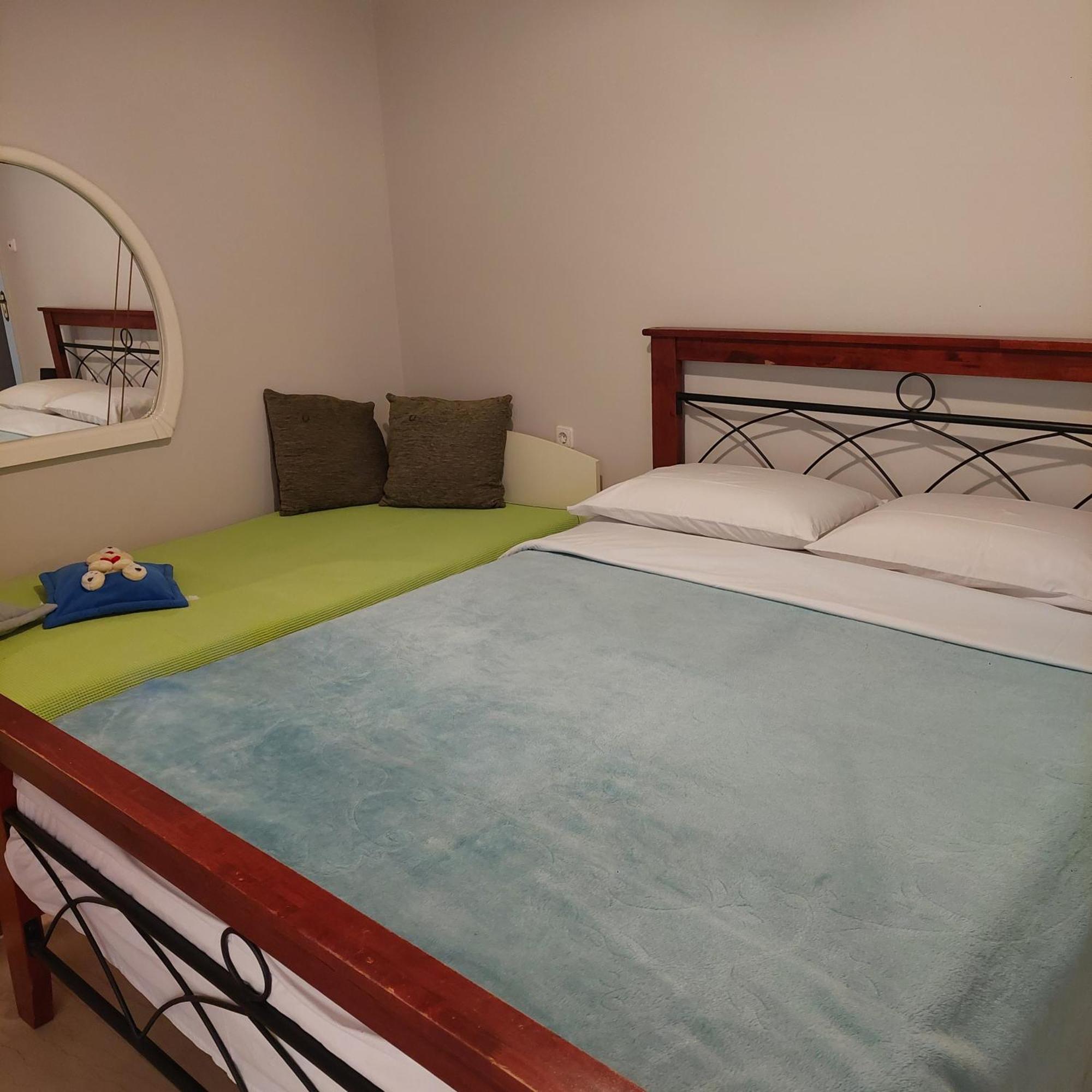 Family Apartment Patras Eksteriør billede